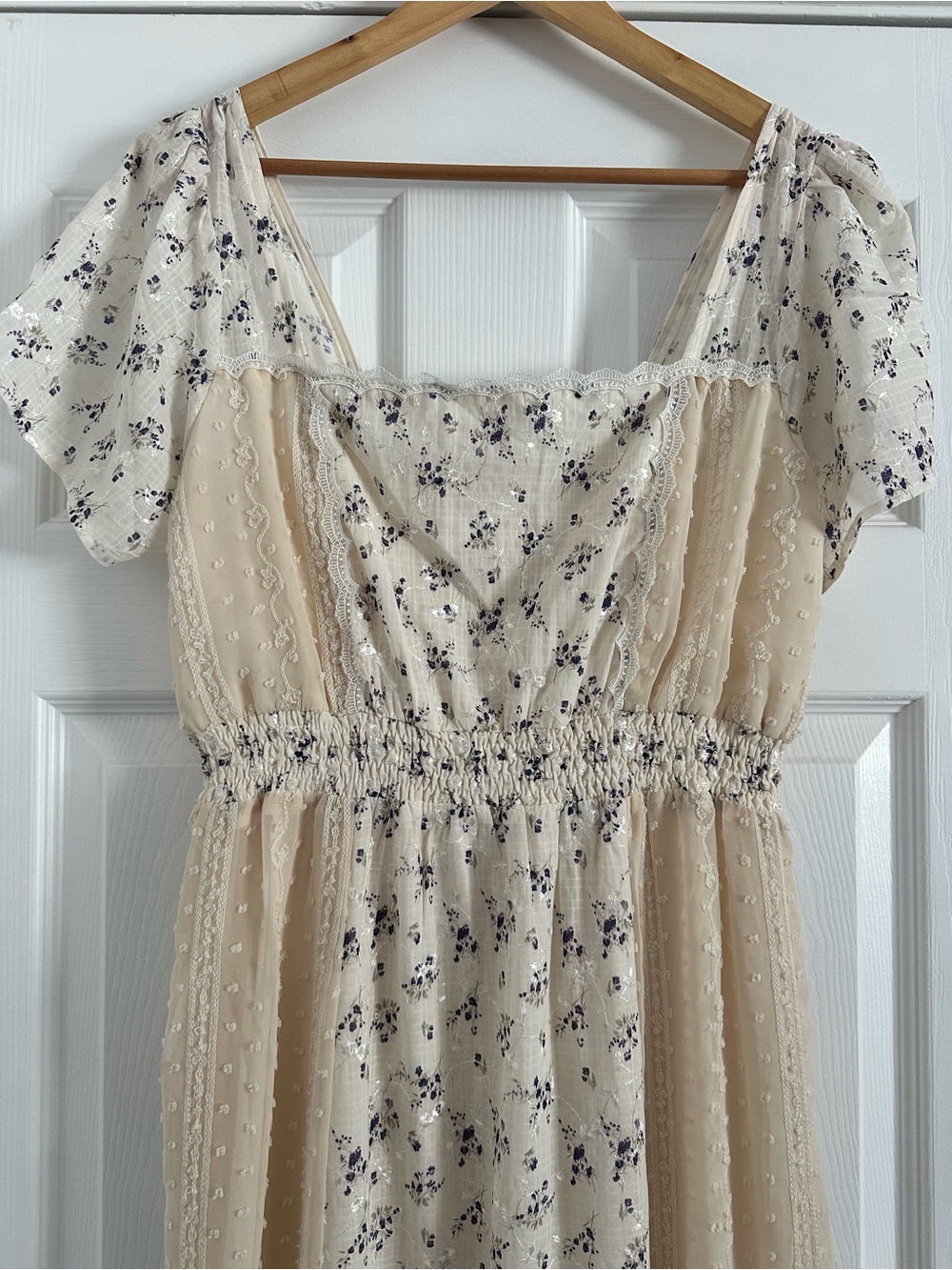 MELLODAY Cream Midi Dress with Navy Floral Print